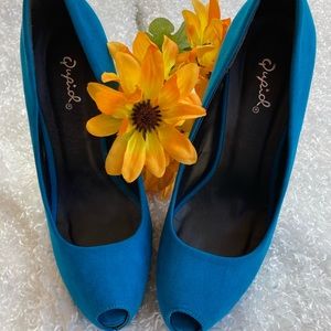 Qupid- Peep Toe Heel  Size 8.5